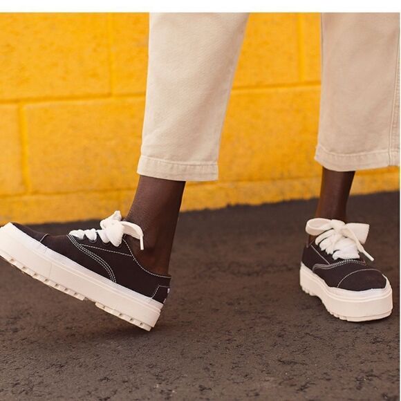 TOMS Cordones Lug Platform Sneakers, Black, size 7, NWOB - Picture 2 of 10